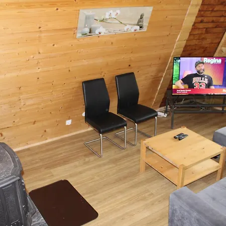 Prázdninový dům Na Orave So Saunou A Kupacou Kadou Námestovo