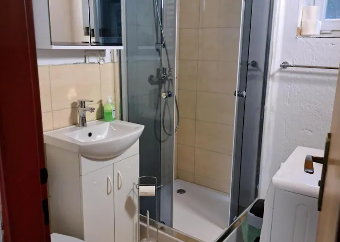 Na Orave So Saunou A Kupacou Kadou Námestovo